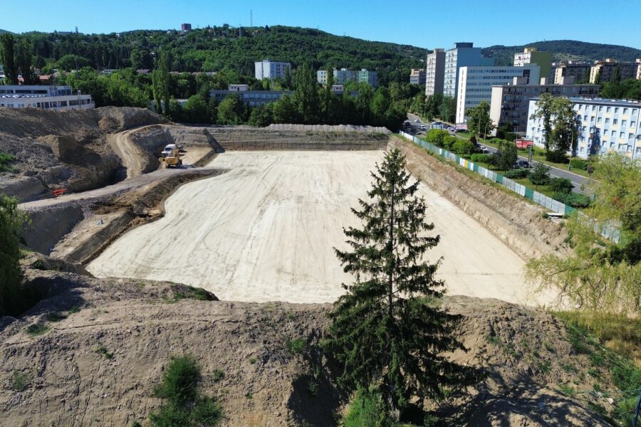 Neighborhood Meetup on the Future Project Site