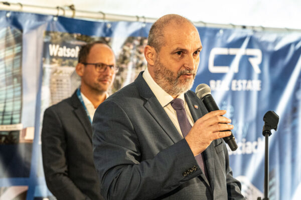 Poklepanie základného kameňa WatsoNova - nové byty v Košiciach